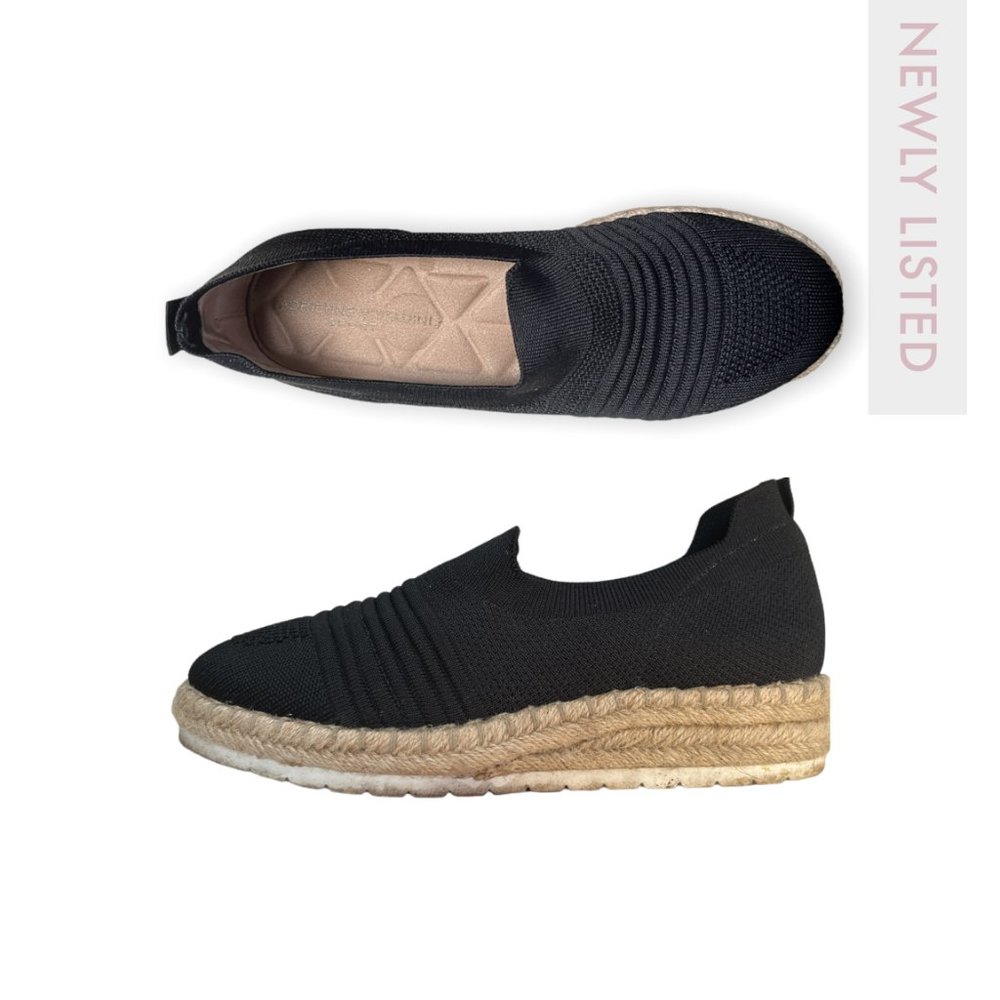 ✧ Black slip-on espadrilles